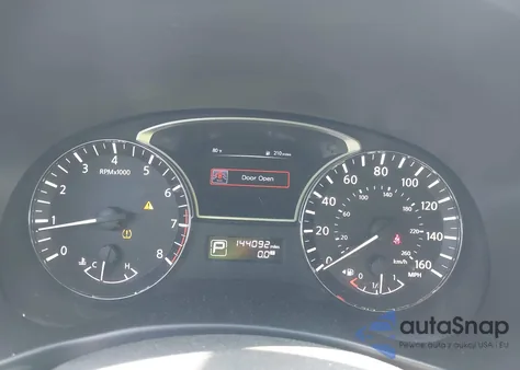 2015 Nissan Pathfinder z USA, uszkodzony, nr VIN 5N1AR2MN2FC686217